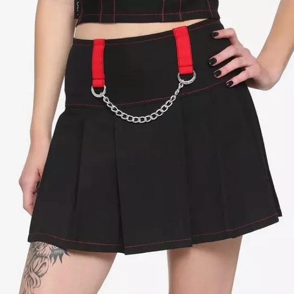 NWT Royal Bones by Tripp Pleated Chain Skirt - Picture 8 of 8